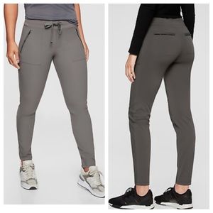 Athleta 8T TALL Grey Headlands Hybrid Hiking Lifestyle Travel Pant